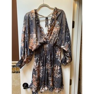 Flowy cocktail dress with gold stitching detail